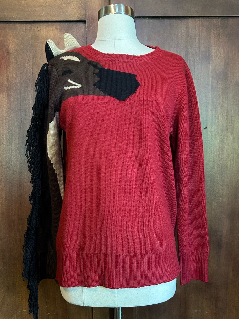 Rare Red Y2K Novelty Fringe Horse Sleeve Nuzzle Sweater M - Picture 9 of 9